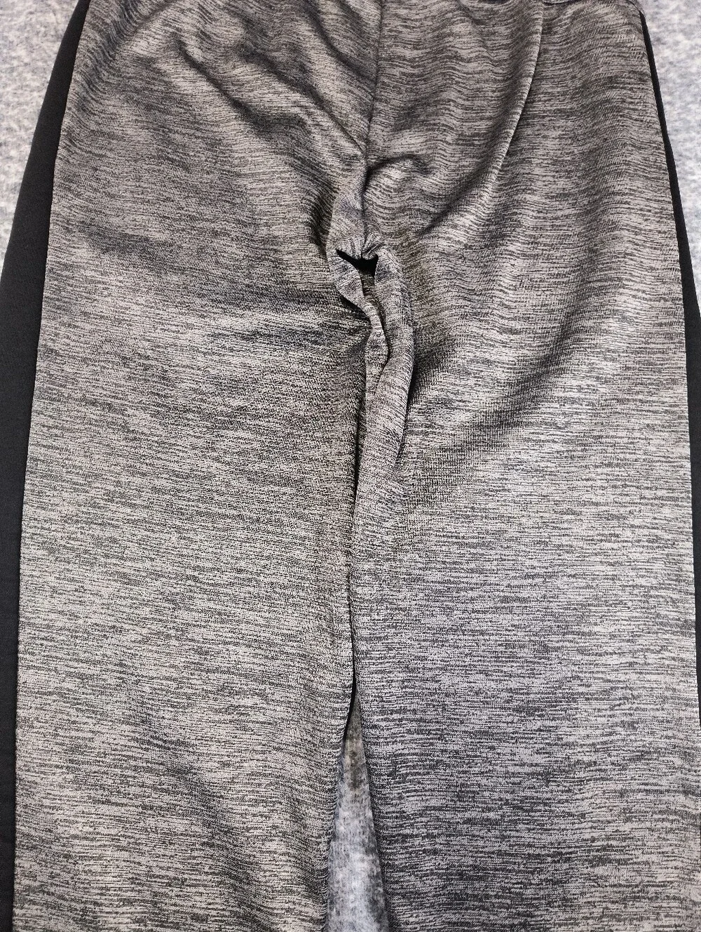 Russel men's small gray and black Tech Fleece sweatpants